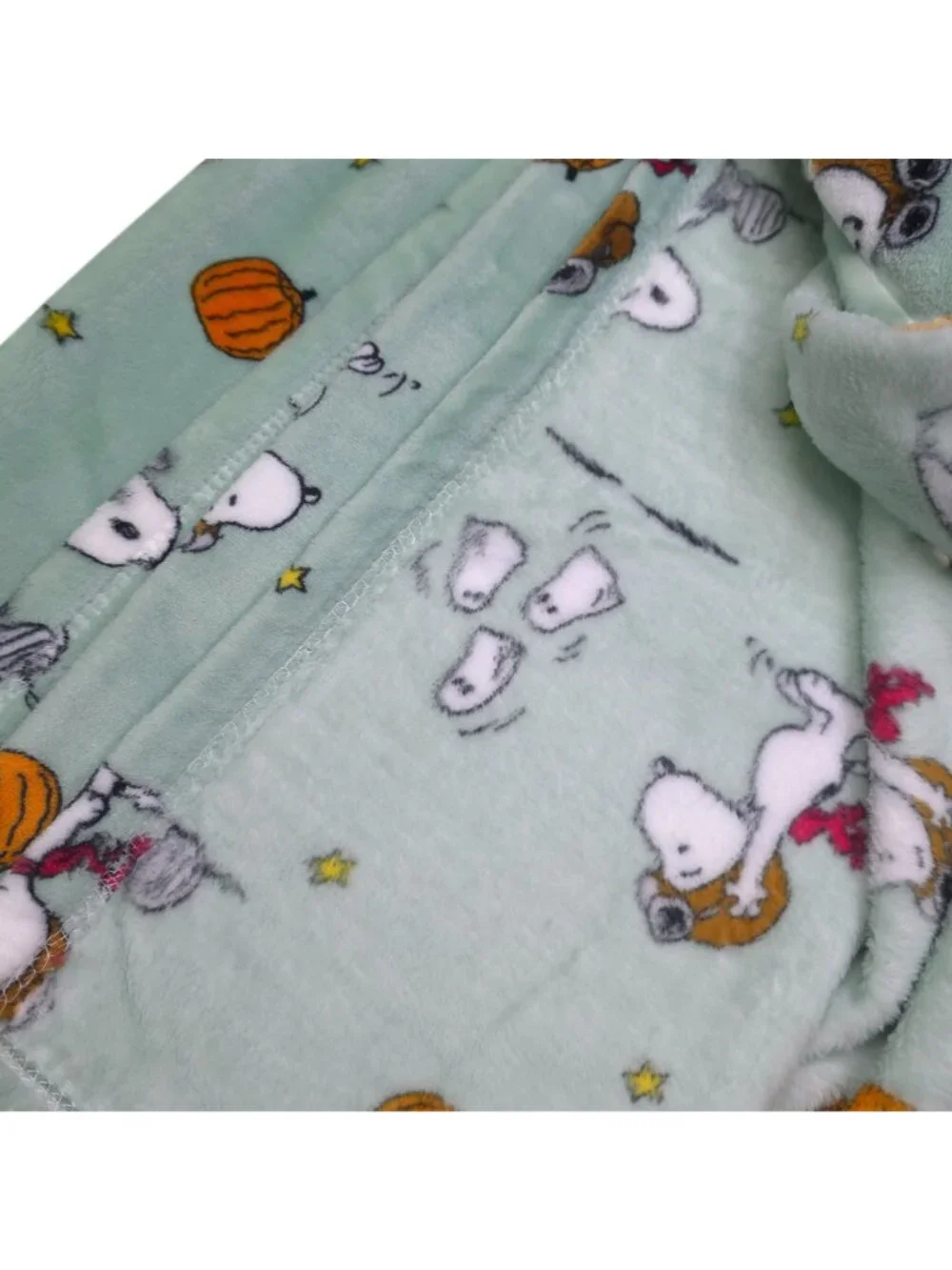 Peanuts soft cozy